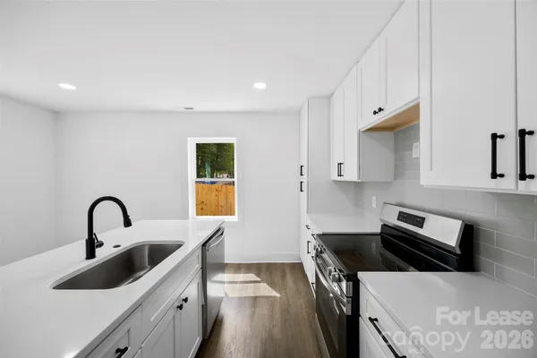 $2,000 | 2942 Reid Avenue, Charlotte, NC 28208