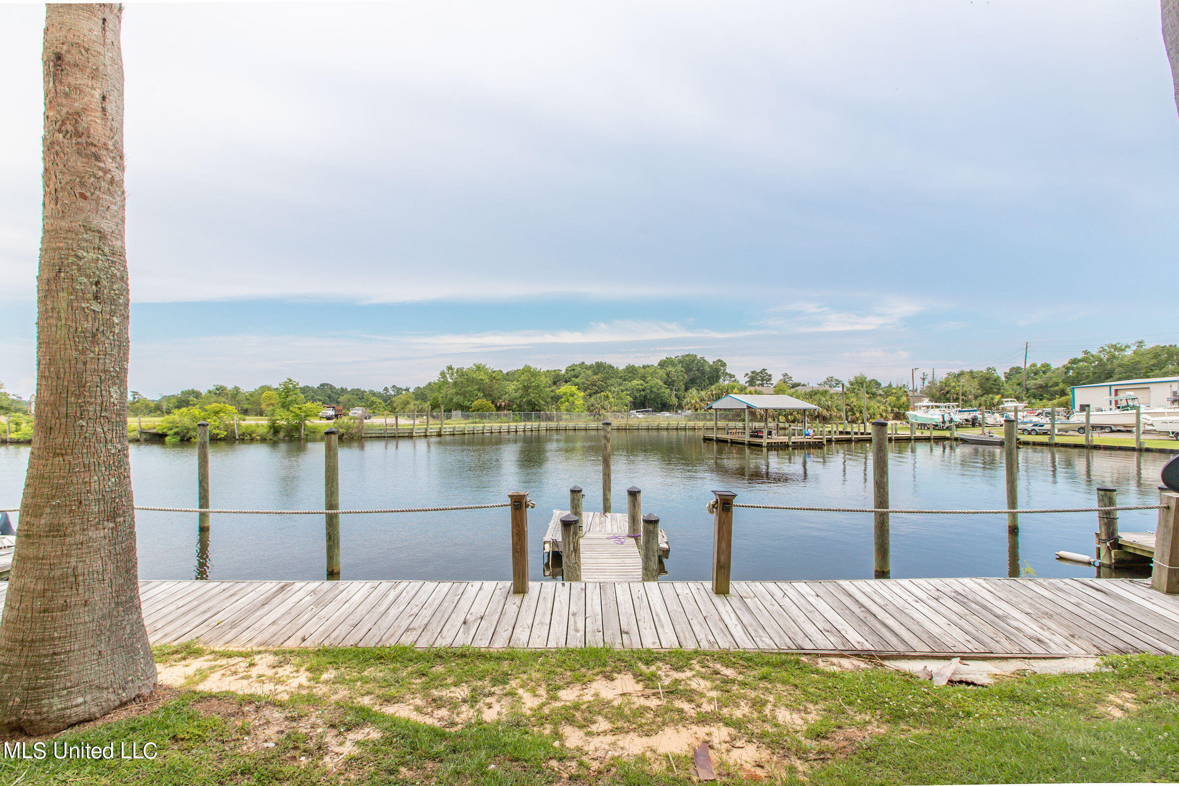 1400 Mill Road, Unit 35 Gulfport, MS 39507 - Photo 40 of 43 1400MillRdUnit35-44