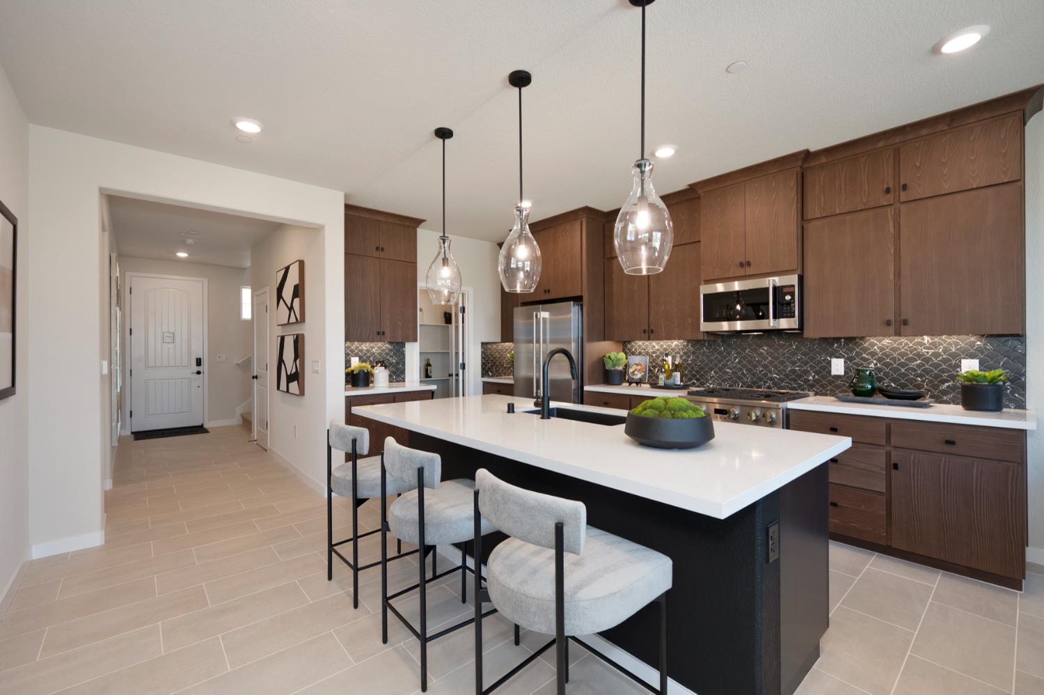 12072 Mircado Way Rancho Cordova, CA 95742 - Photo 4 of 59