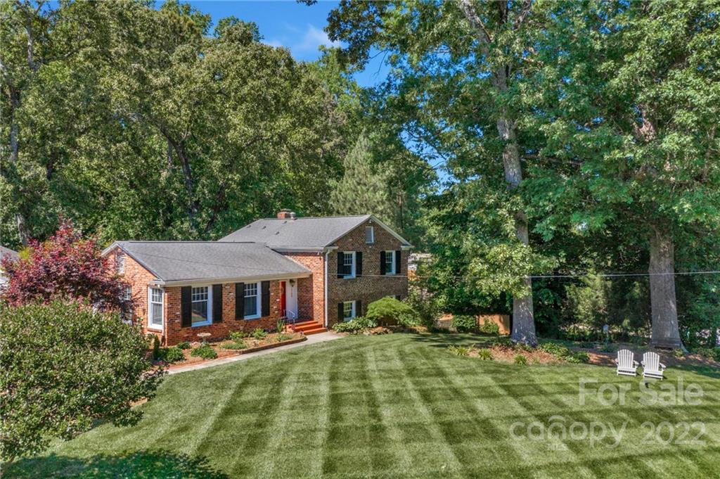 3100 Spring Valley Road Charlotte, NC 28210 - Photo 3 of 20 Gallery Image 3