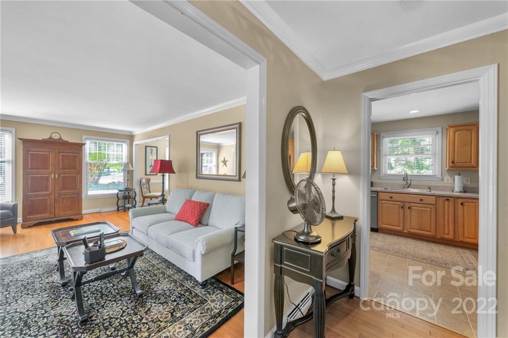 3100 Spring Valley Road Charlotte, NC 28210 - Photo 6 of 20 Gallery Image 6