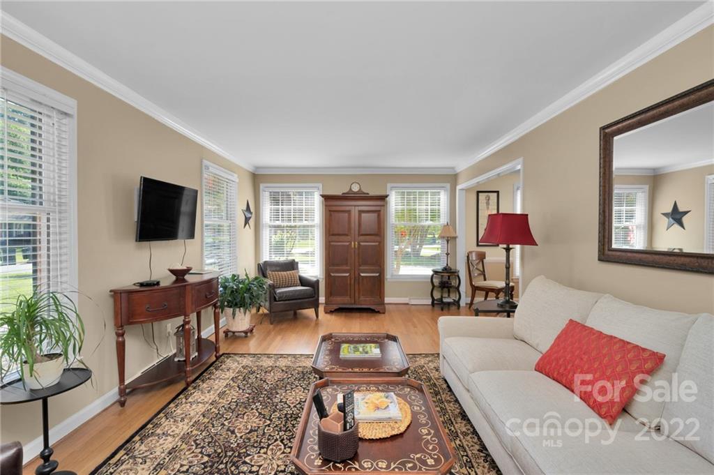 3100 Spring Valley Road Charlotte, NC 28210 - Photo 7 of 20 Gallery Image 7