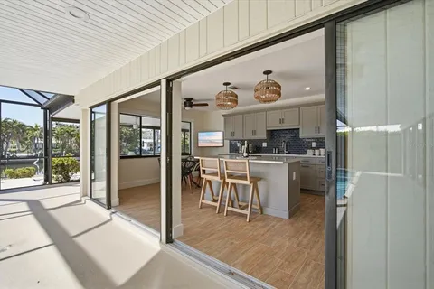$1,735,000 | 608 Gladstone Lane, Holmes Beach, FL 34217