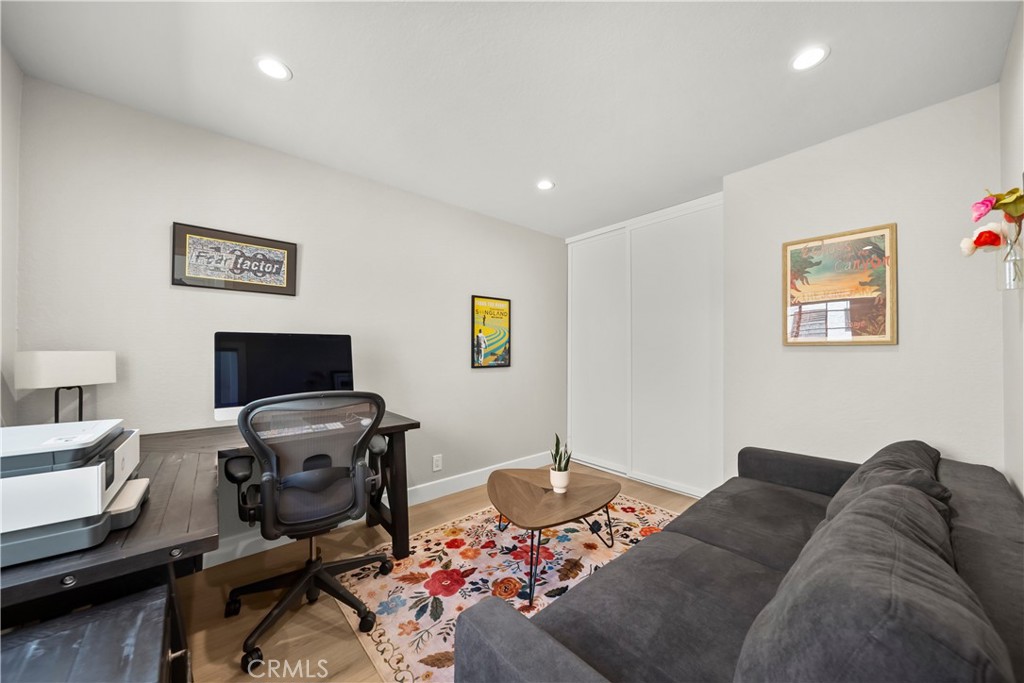 749 Congressional Road Simi Valley, CA 93065 - Photo 15 of 31