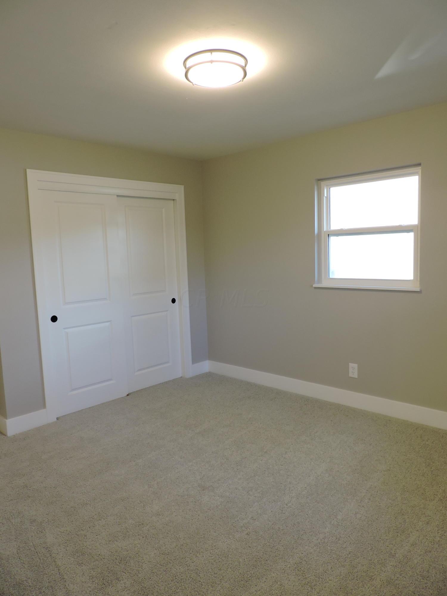 5344 Hedgewood Road Columbus, OH 43229 - Photo 12 of 20 Gallery Image 12