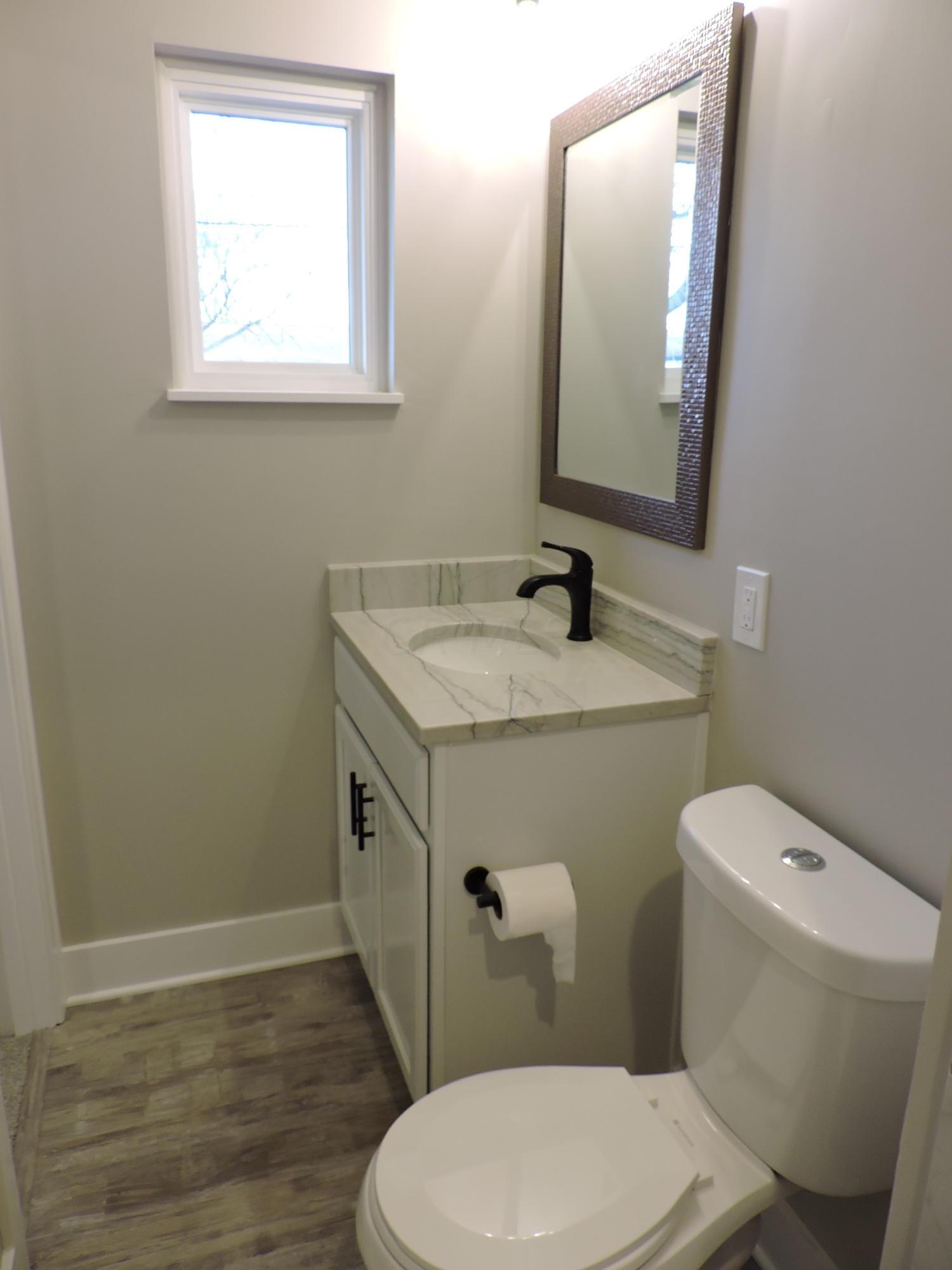 5344 Hedgewood Road Columbus, OH 43229 - Photo 15 of 20 Gallery Image 15