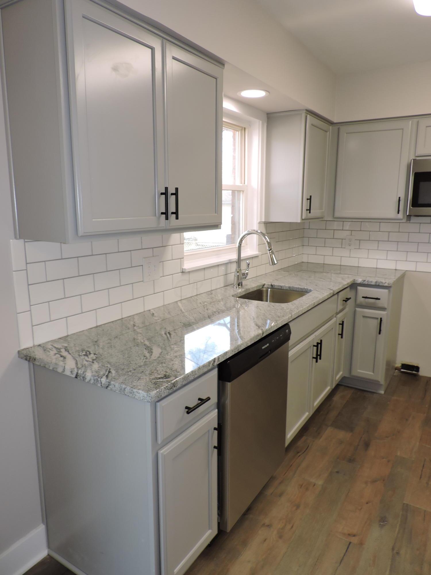 5344 Hedgewood Road Columbus, OH 43229 - Photo 3 of 20 Gallery Image 3
