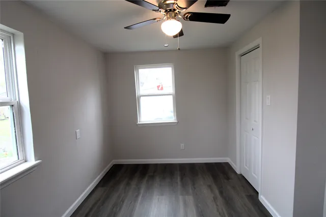 $155,000 | 207 East Bernard Street, Clute, TX 77531