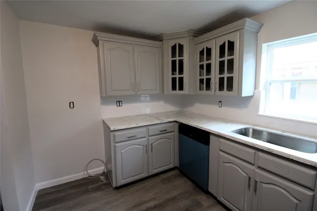 $155,000 | 207 East Bernard Street, Clute, TX 77531