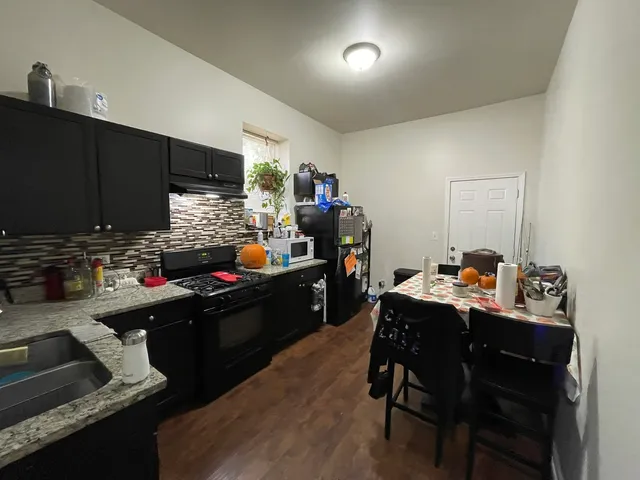 $235,000 | 7621 South Lowe Avenue, Chicago, IL 60620