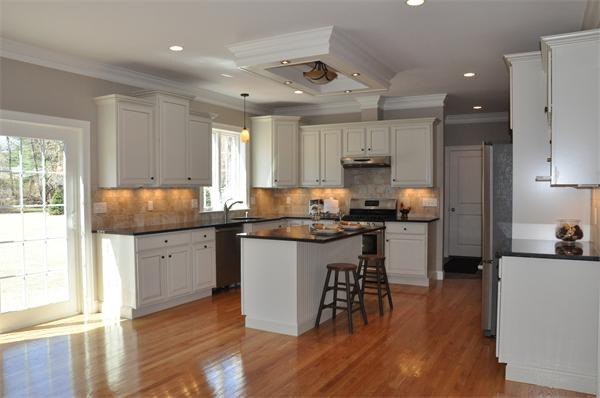 399 Davis Road Bedford, MA 01730 - Photo 3 of 10 Gallery Image 3