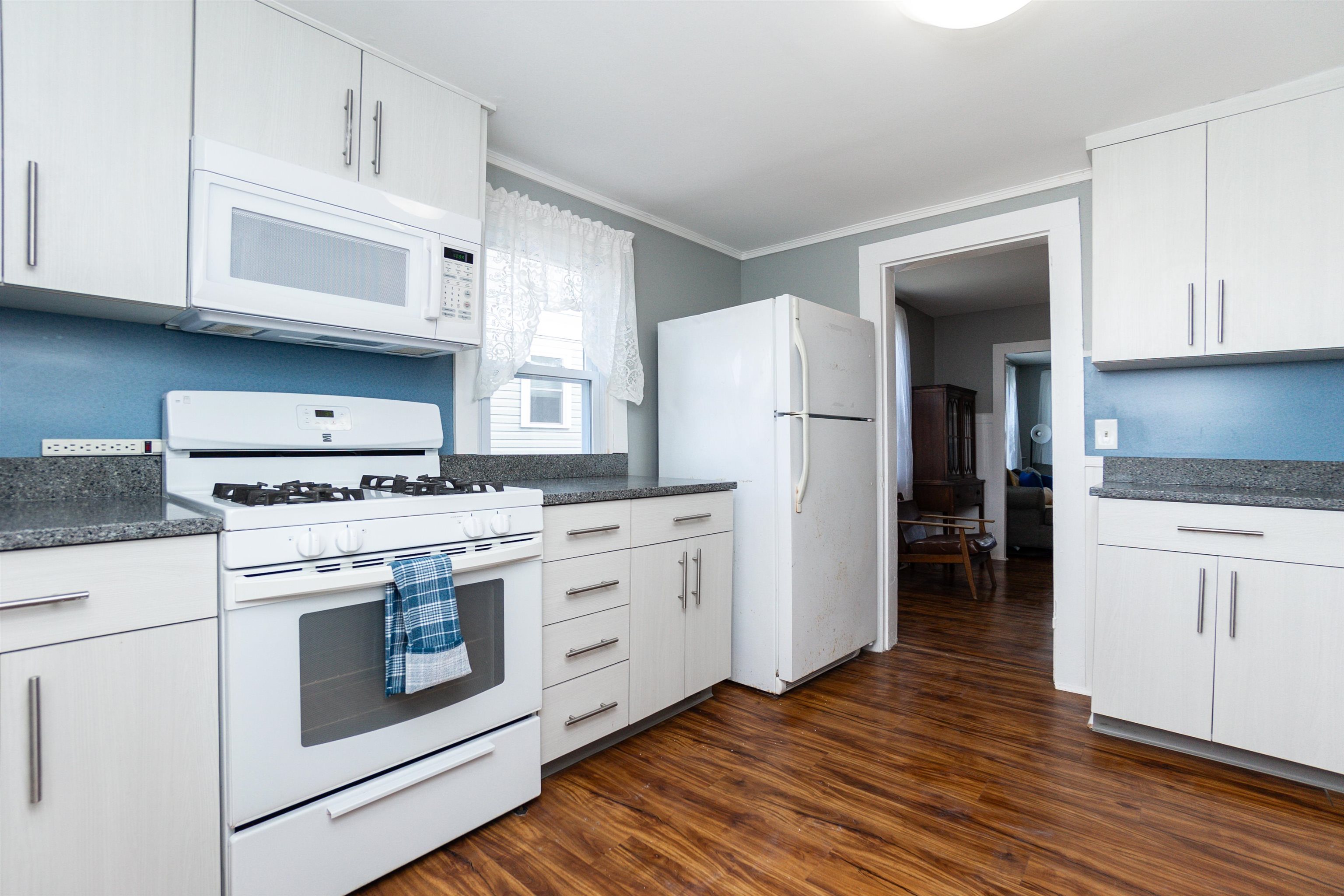 401 B Ocean Boulevard, Unit 2 Hampton, NH 03842 - Photo 1 of 20