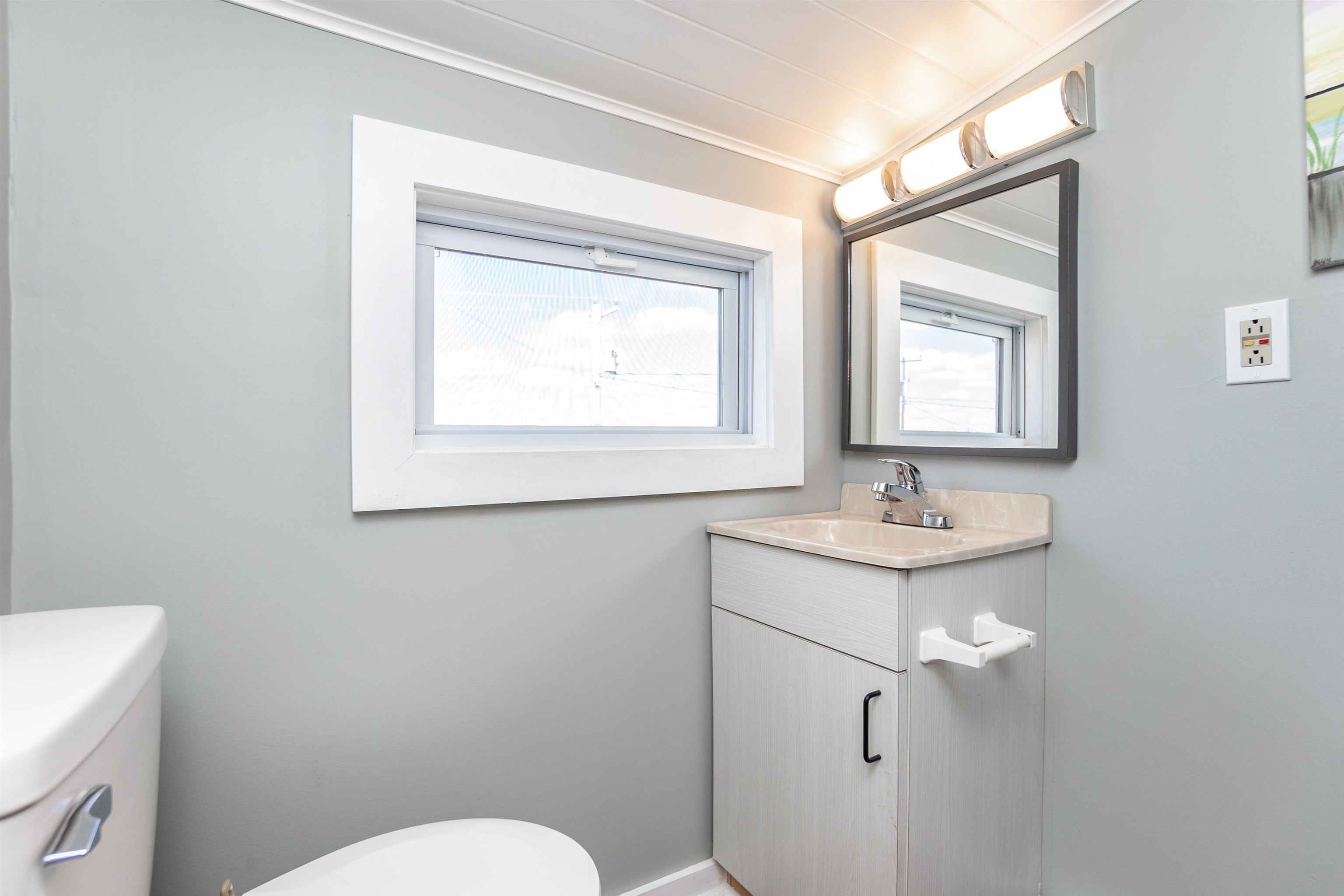 401 B Ocean Boulevard, Unit 2 Hampton, NH 03842 - Photo 12 of 20