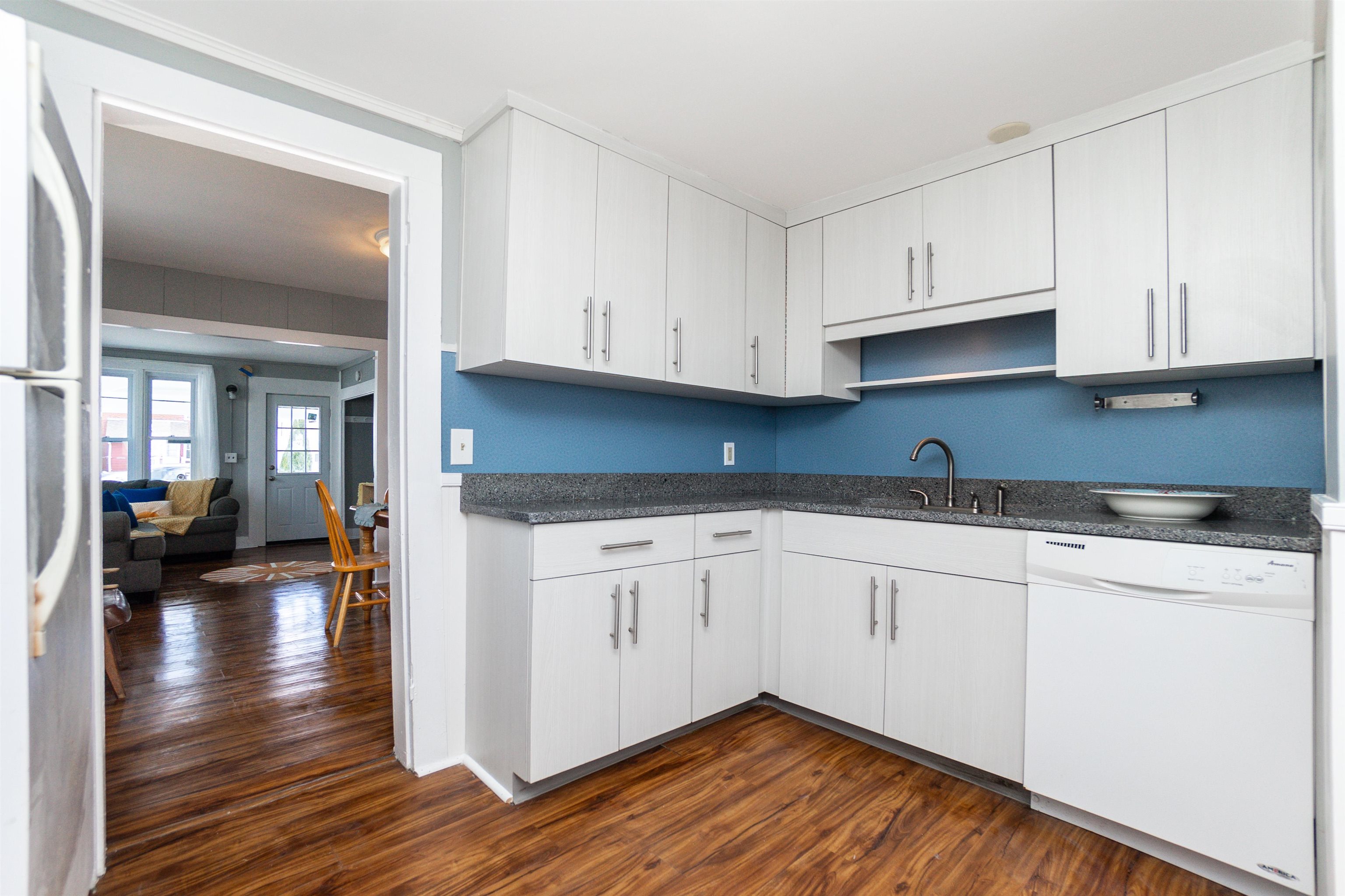 401 B Ocean Boulevard, Unit 2 Hampton, NH 03842 - Photo 2 of 20