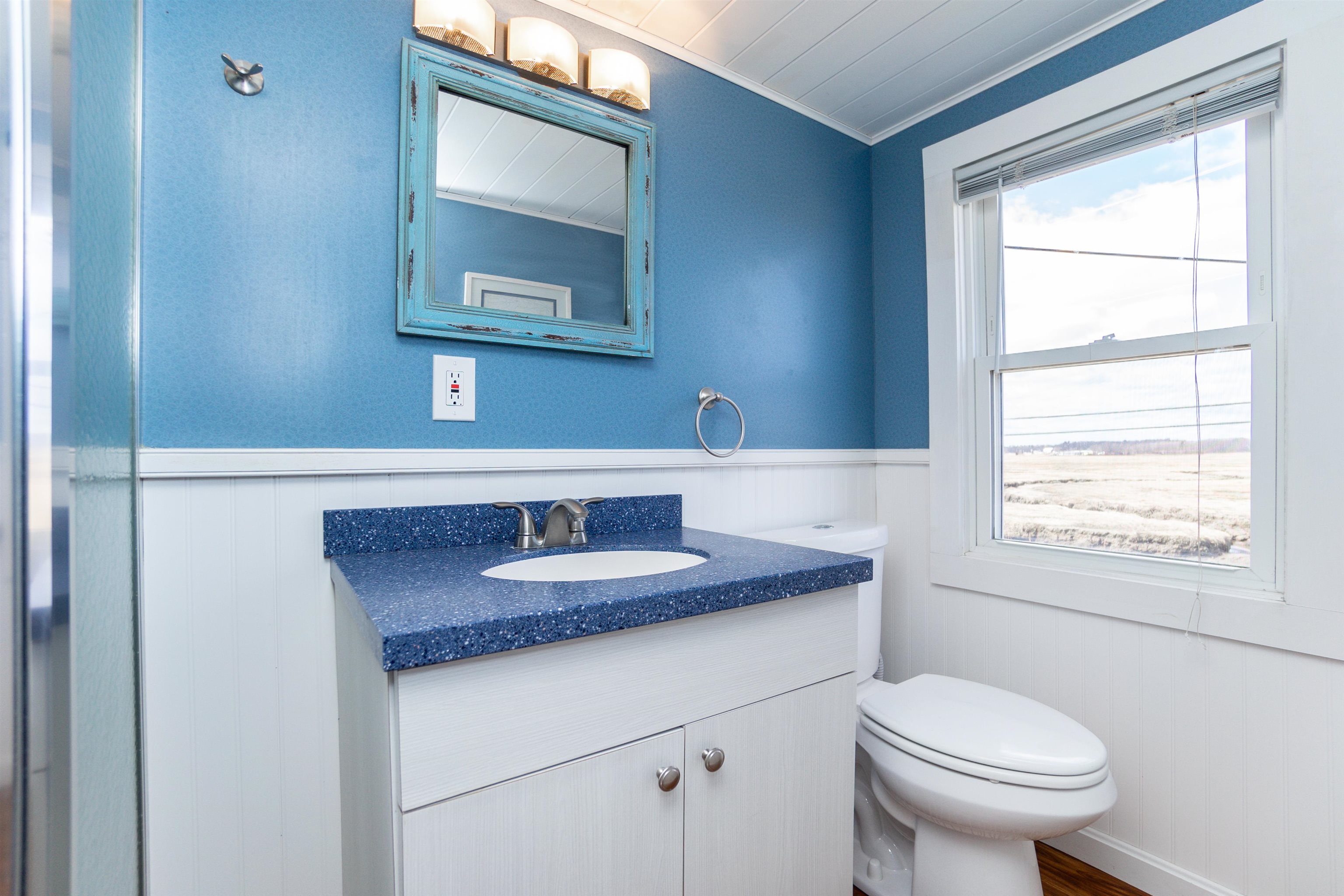 401 B Ocean Boulevard, Unit 2 Hampton, NH 03842 - Photo 7 of 20