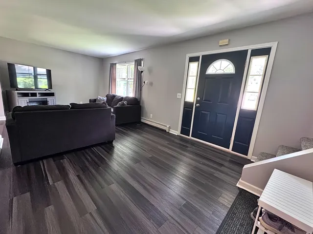 $345,000 | 19 Royal Street, Bennington, VT 05257