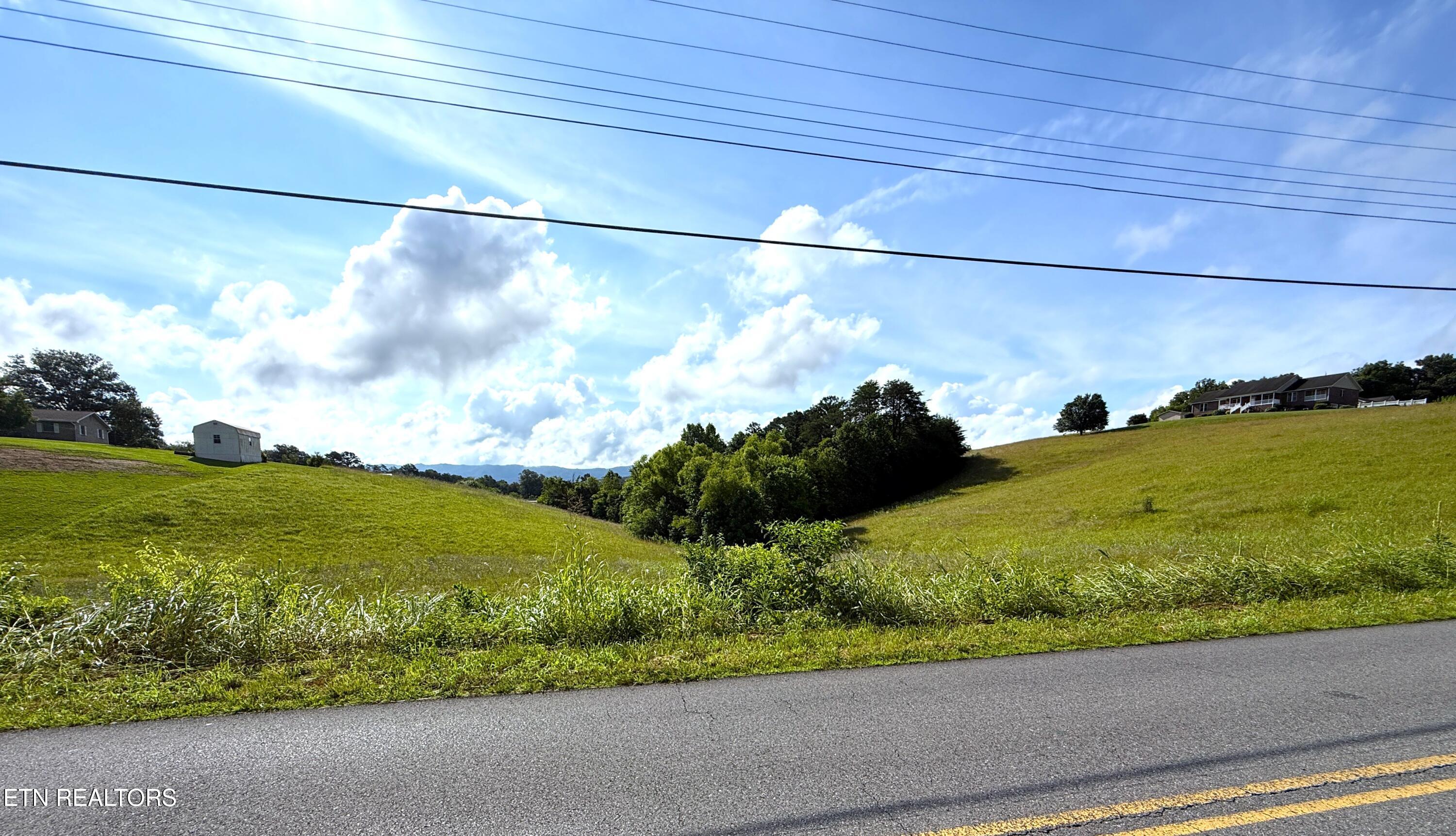 17-18 English Mtn Road Newport, TN 37821 - Photo 4 of 5 3