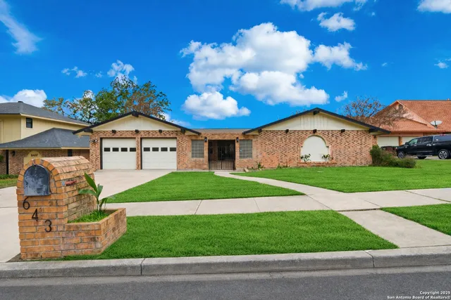 $389,900 | 6431 Red Jacket Drive, Leon Valley, TX 78238