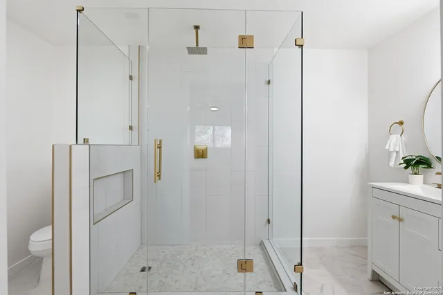 $389,900 | 6431 Red Jacket Drive, Leon Valley, TX 78238