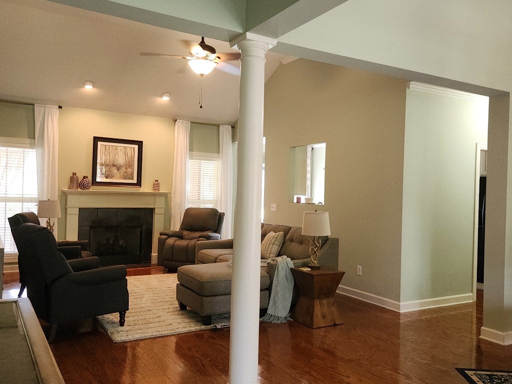 902 Edinburgh Way Dothan, AL 36305 - Photo 2 of 2 Gallery Image 2
