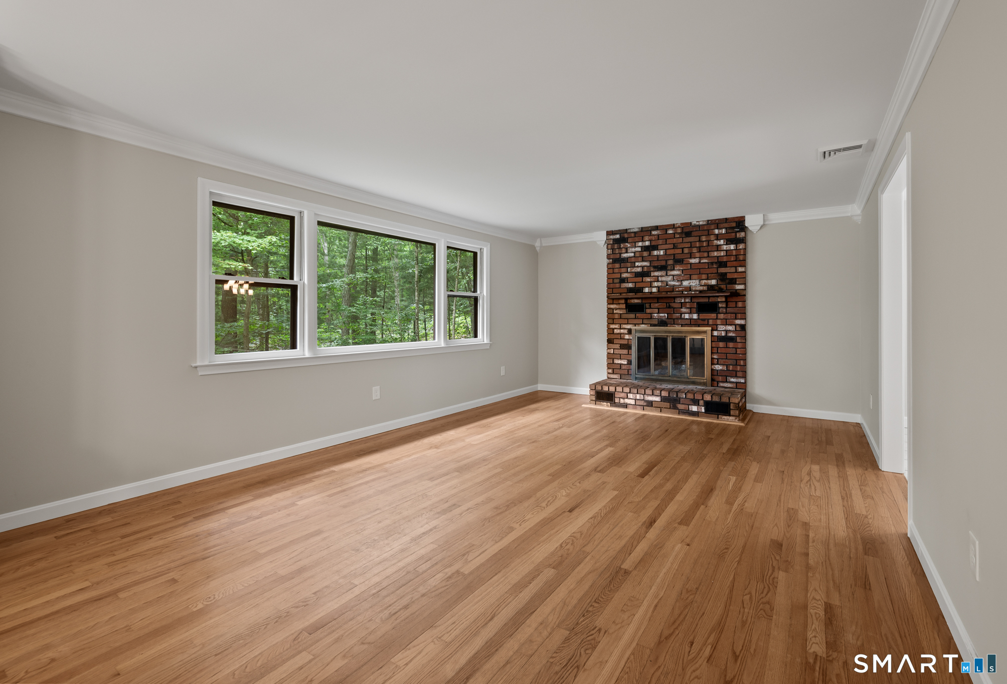 379 Riley Mountain Road Coventry, CT 06238 - Photo 6 of 37