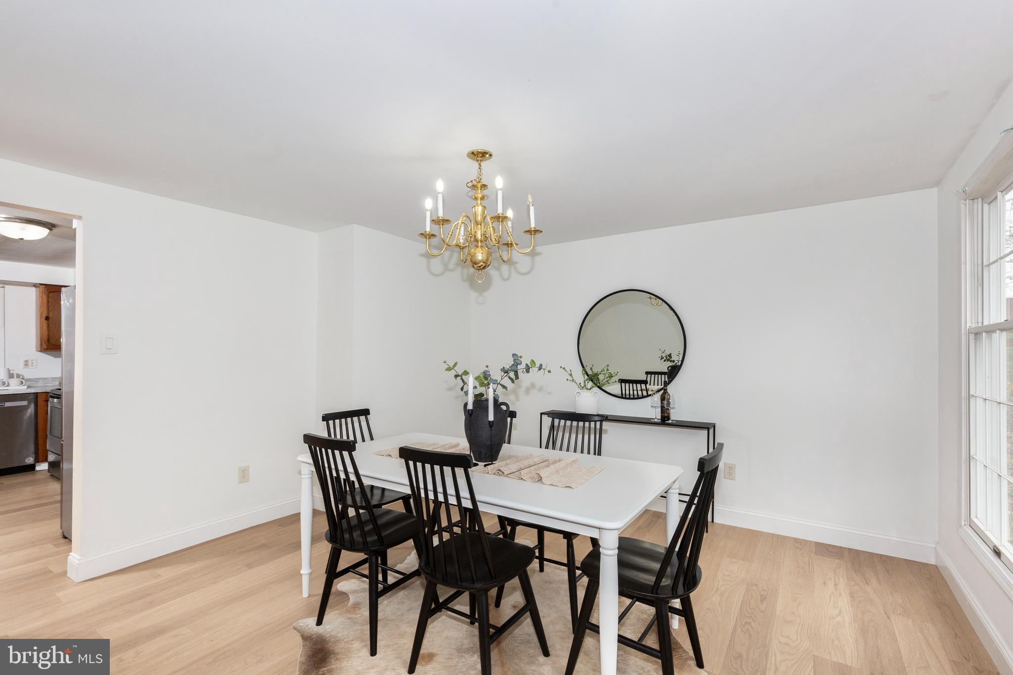 641 Hook Road Westminster, MD 21157 - Photo 12 of 70 Dining room