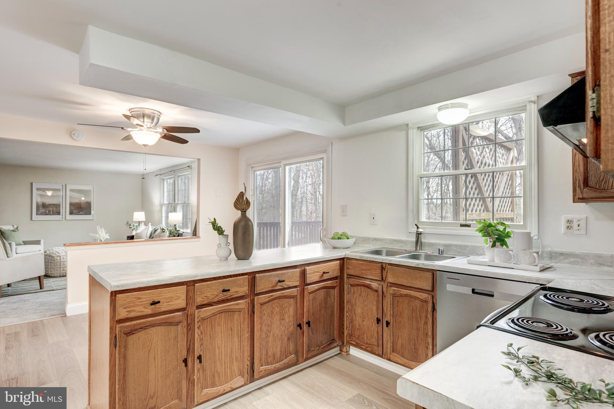 641 Hook Road Westminster, MD 21157 - Photo 17 of 70 Kitchen with new counters
