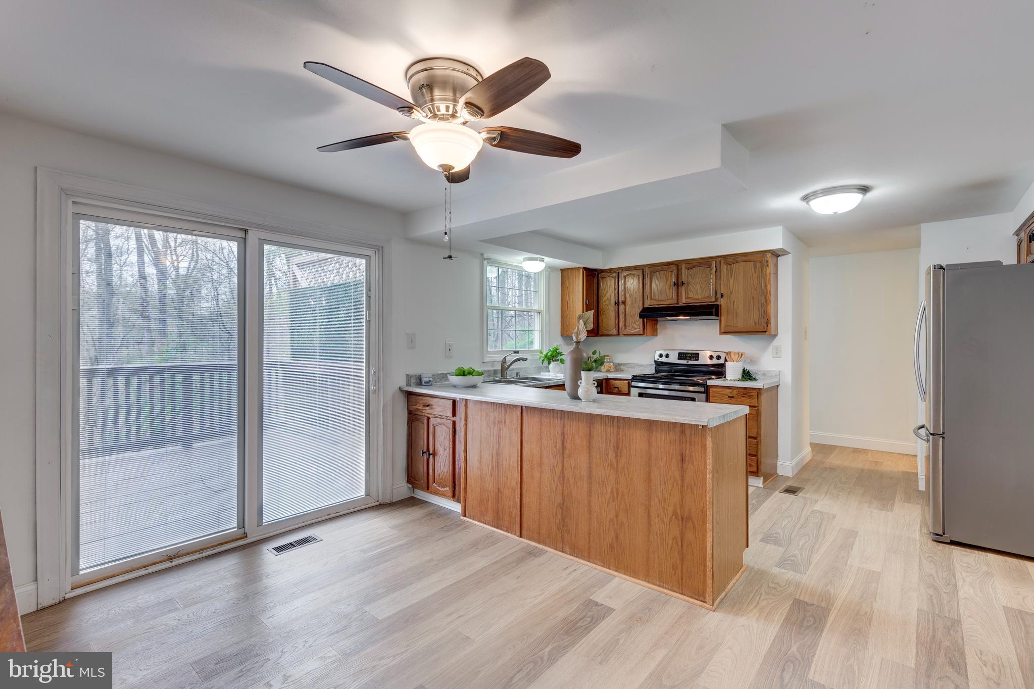 641 Hook Road Westminster, MD 21157 - Photo 22 of 70 Eat-in area