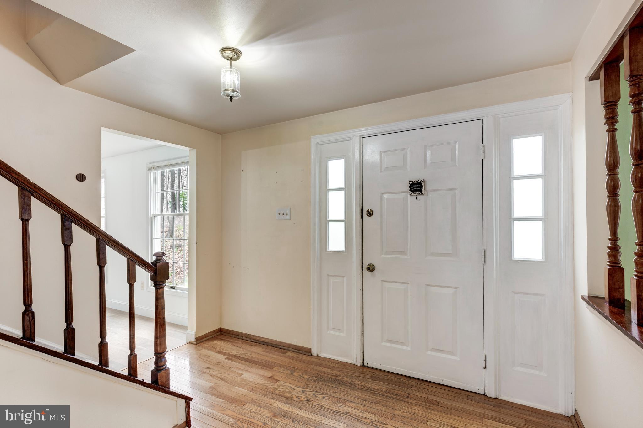 641 Hook Road Westminster, MD 21157 - Photo 10 of 70 Foyer