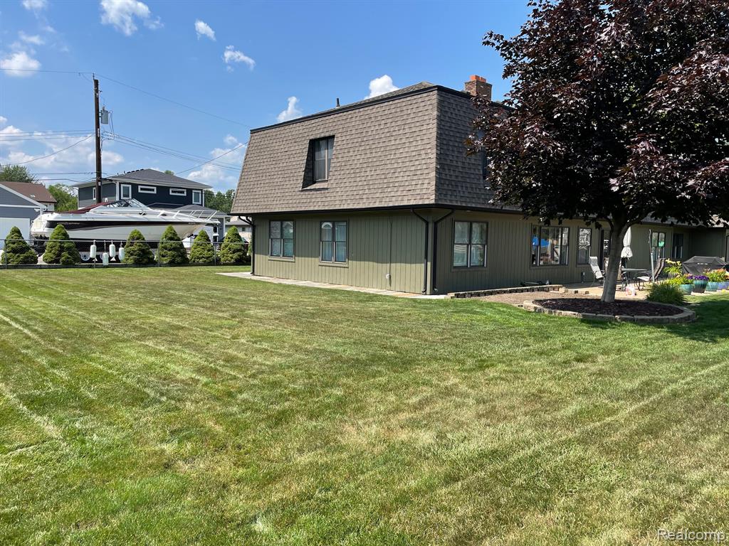 46070 Edgewater Street Chesterfield, MI 48047 - Photo 7 of 65