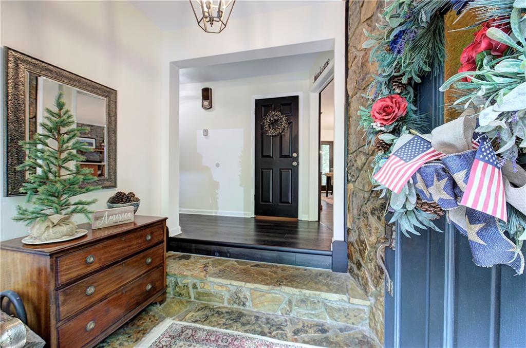 12 Tamarack Point Jasper, GA 30143 - Photo 5 of 87