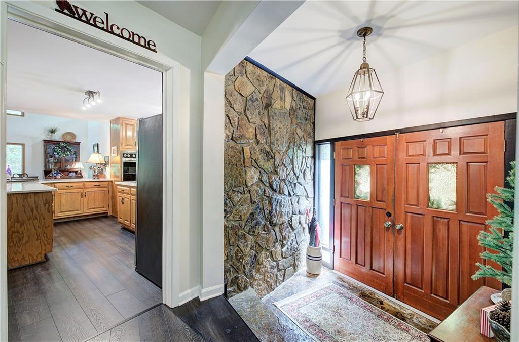 12 Tamarack Point Jasper, GA 30143 - Photo 6 of 87