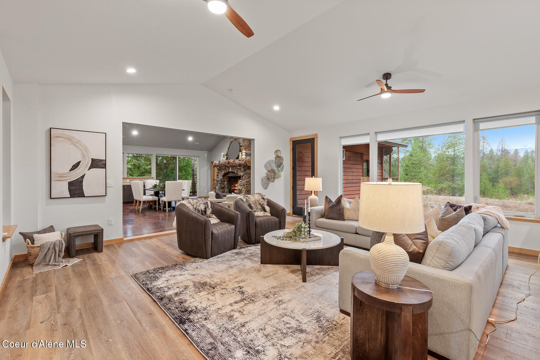 672 Hopkins Road Sandpoint, ID 83864 - Photo 5 of 67 Light and Bright