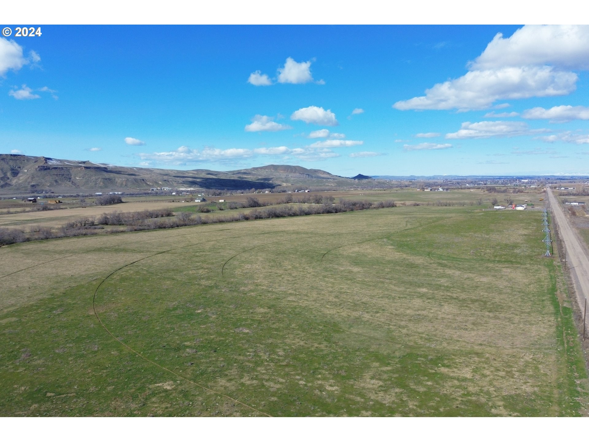 1841 Big Bend Road Adrian, OR 97901 - Photo 4 of 17 a view of an outdoor space and mountain view