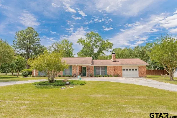 $265,000 | 324 Texas Drive, Hideaway, TX 75771