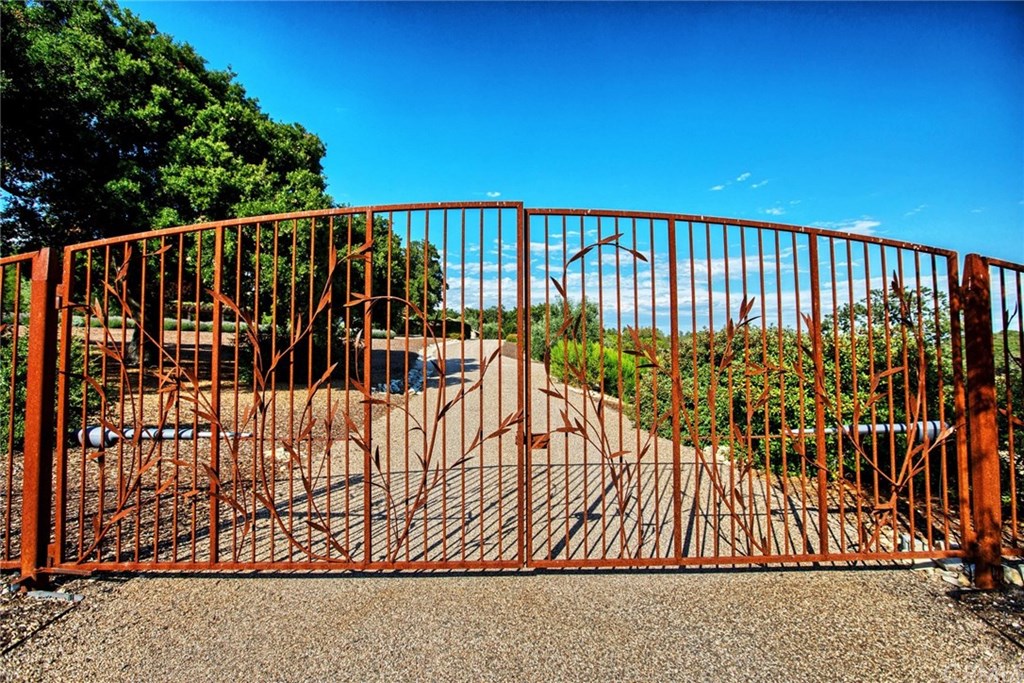 2021 Orchard Road Templeton, CA 93465 - Photo 41 of 45