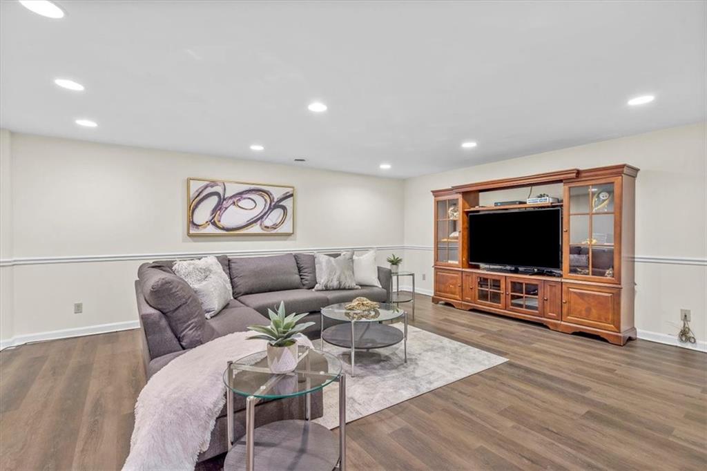 10331 Ridgecrest Point Wexford, PA 15090 - Photo 17 of 25 Gallery Image 17
