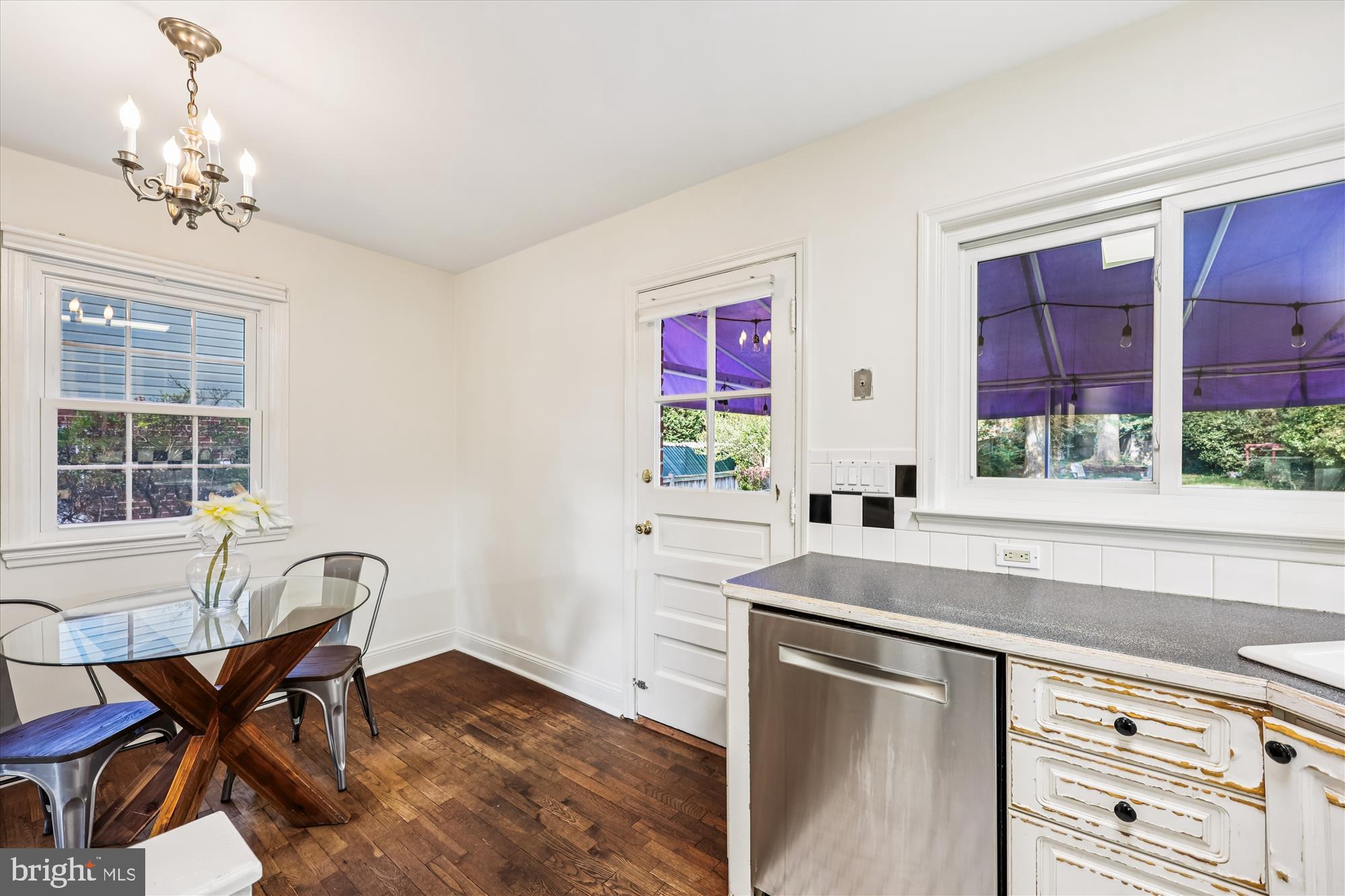 1605 Windham Lane Silver Spring, MD 20902 - Photo 17 of 65 Kitchen & Dining Area