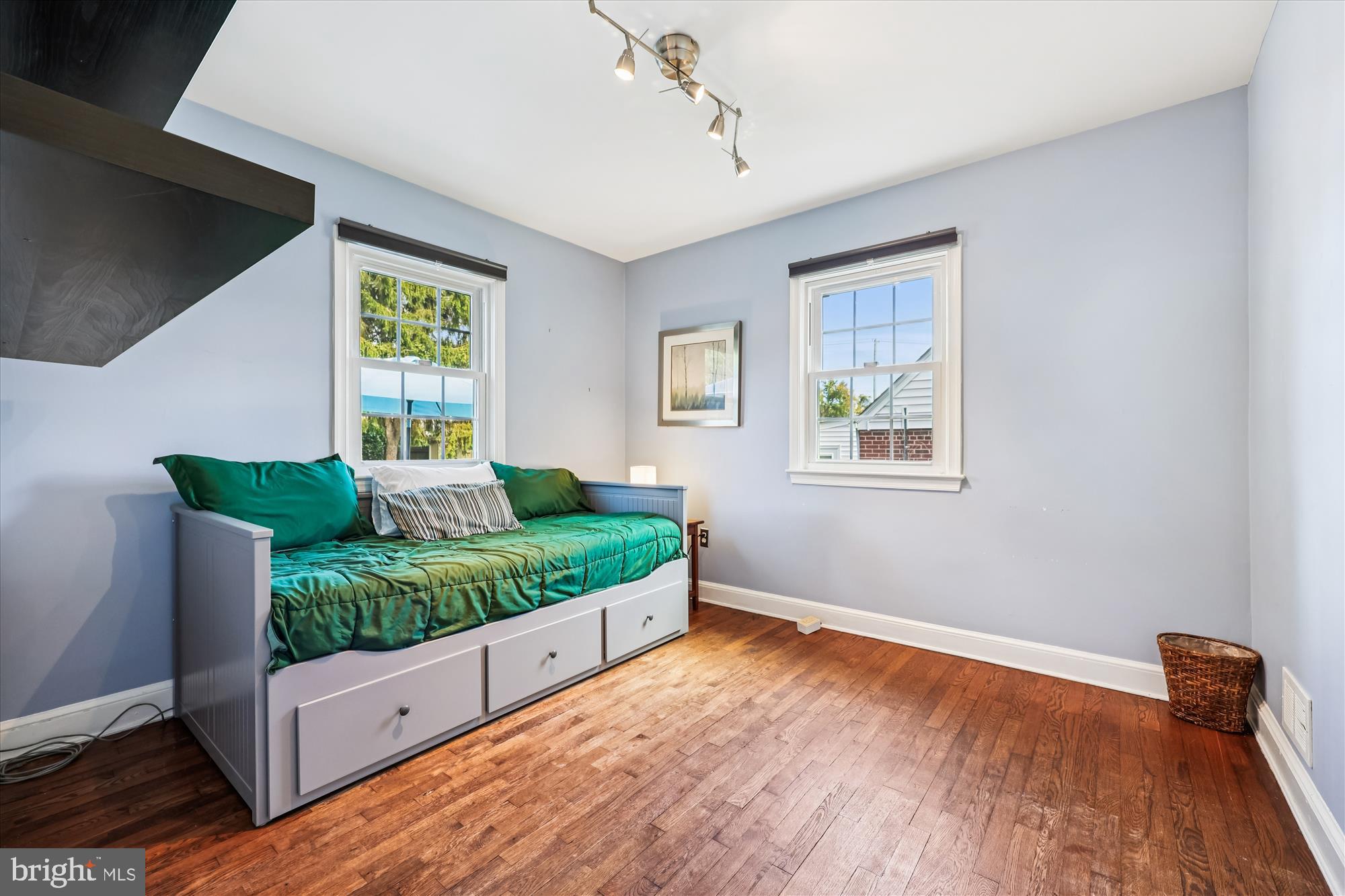 1605 Windham Lane Silver Spring, MD 20902 - Photo 25 of 65 a living room with furniture and a large window