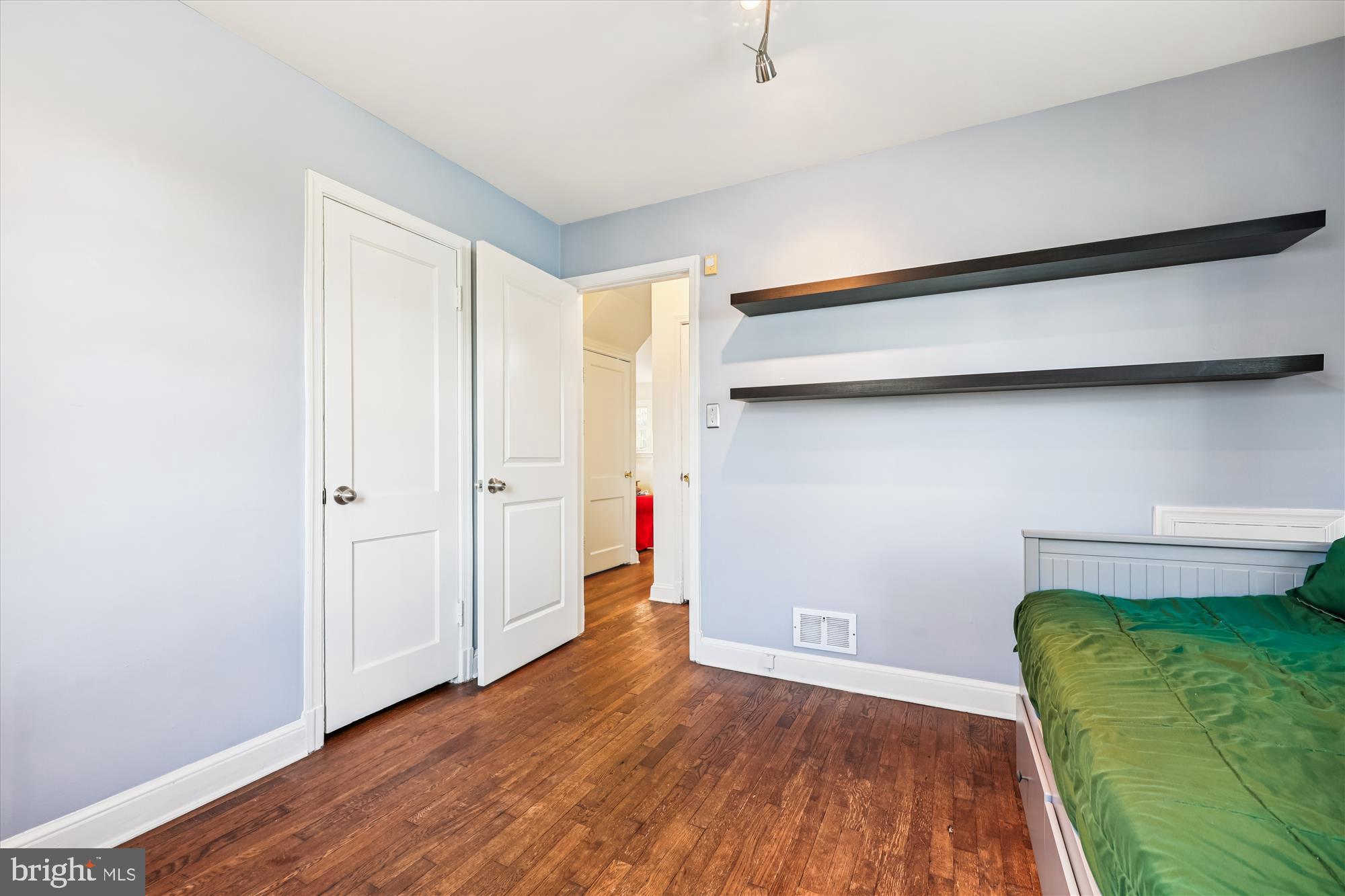 1605 Windham Lane Silver Spring, MD 20902 - Photo 27 of 65 Main Level Bedroom #2