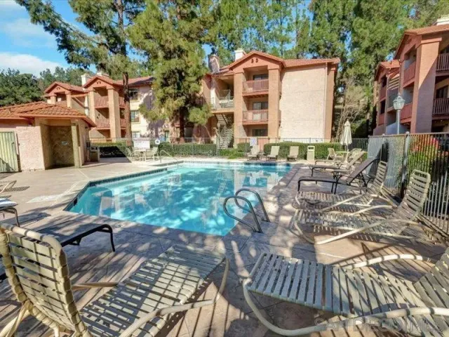 $485,000 | 12019 Alta Carmel Court, Unit 282, San Diego, CA 92128