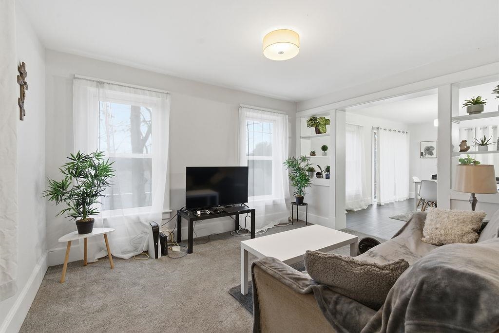 67 West Terrace Street Claremont, NH 03743 - Photo 12 of 34