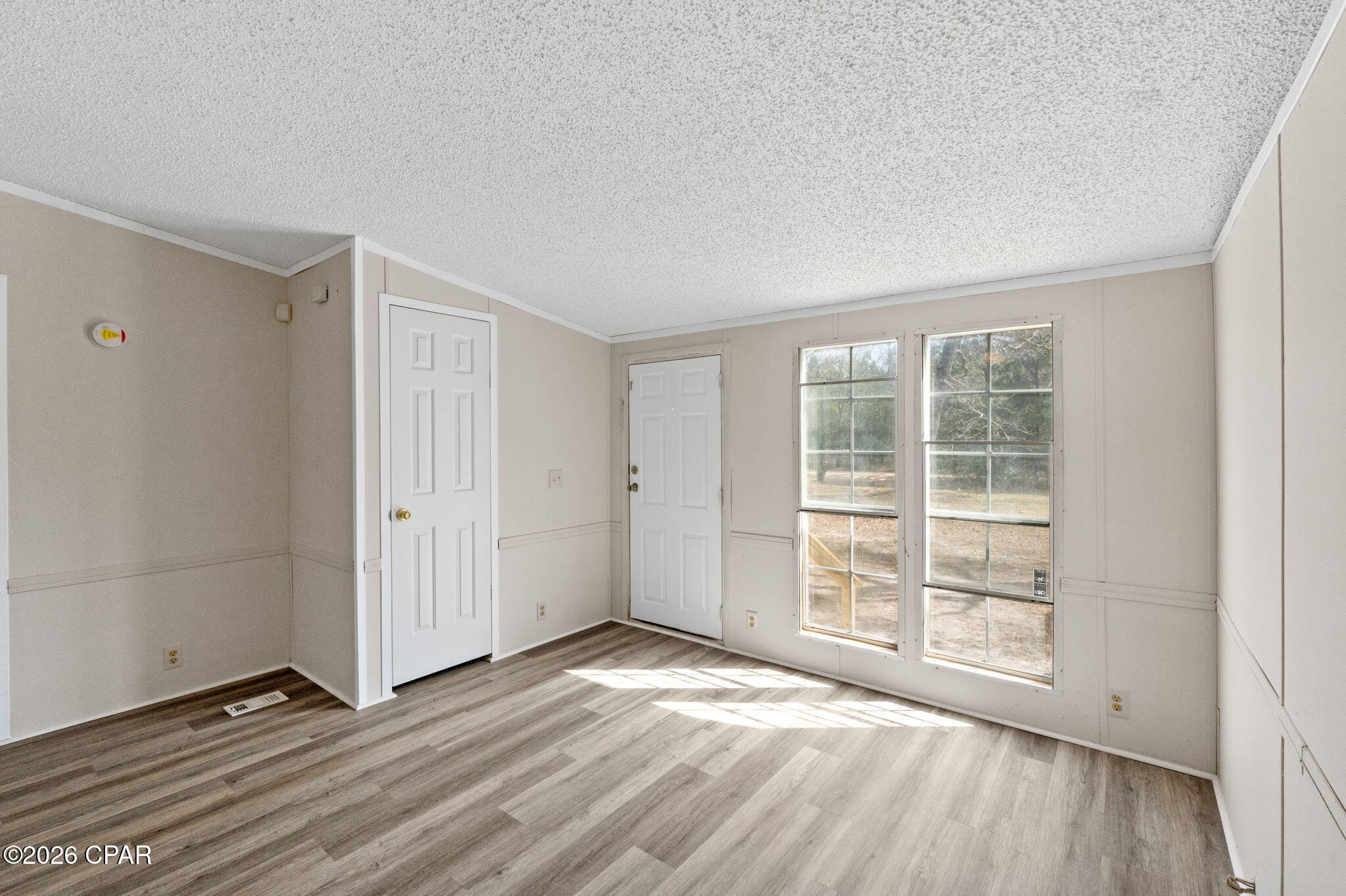 4890 Logan Loop Malone, FL 32445 - Photo 7 of 47