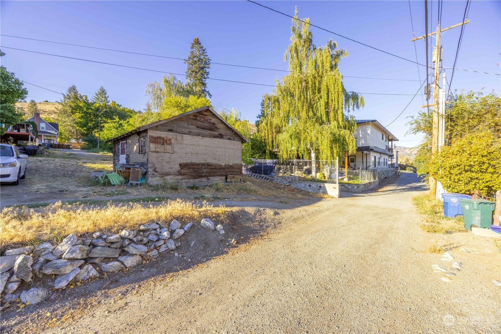 2216 West Prospect Street Chelan, WA 98816 - Photo 20 of 26 a house view with a fountain in front of it