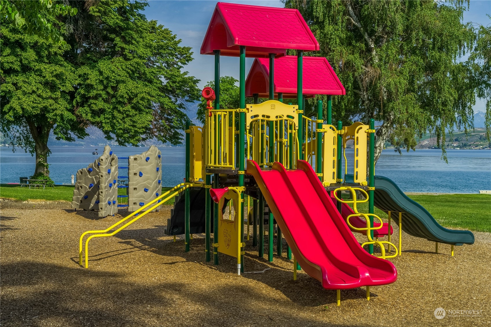 2216 West Prospect Street Chelan, WA 98816 - Photo 23 of 26 a view of a park with slide and a slide