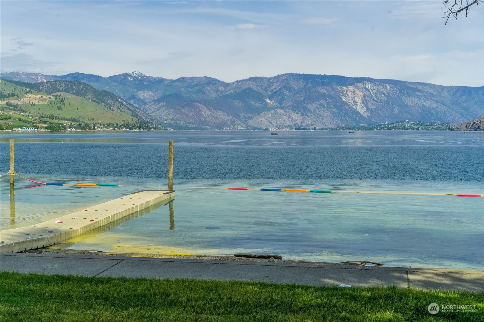 2216 West Prospect Street Chelan, WA 98816 - Photo 26 of 26 a view of a backyard