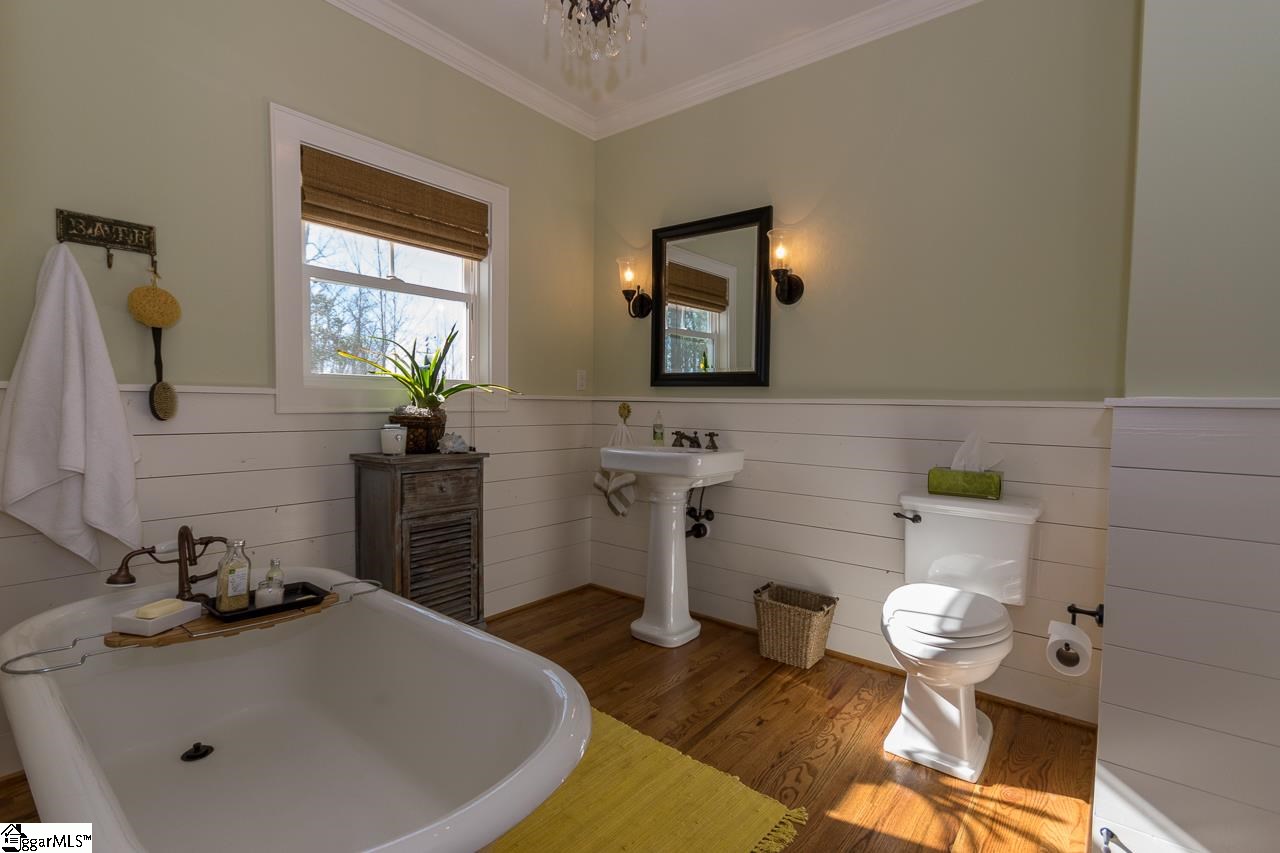 1130 Altamont Road Greenville, SC 29609 - Photo 11 of 36
