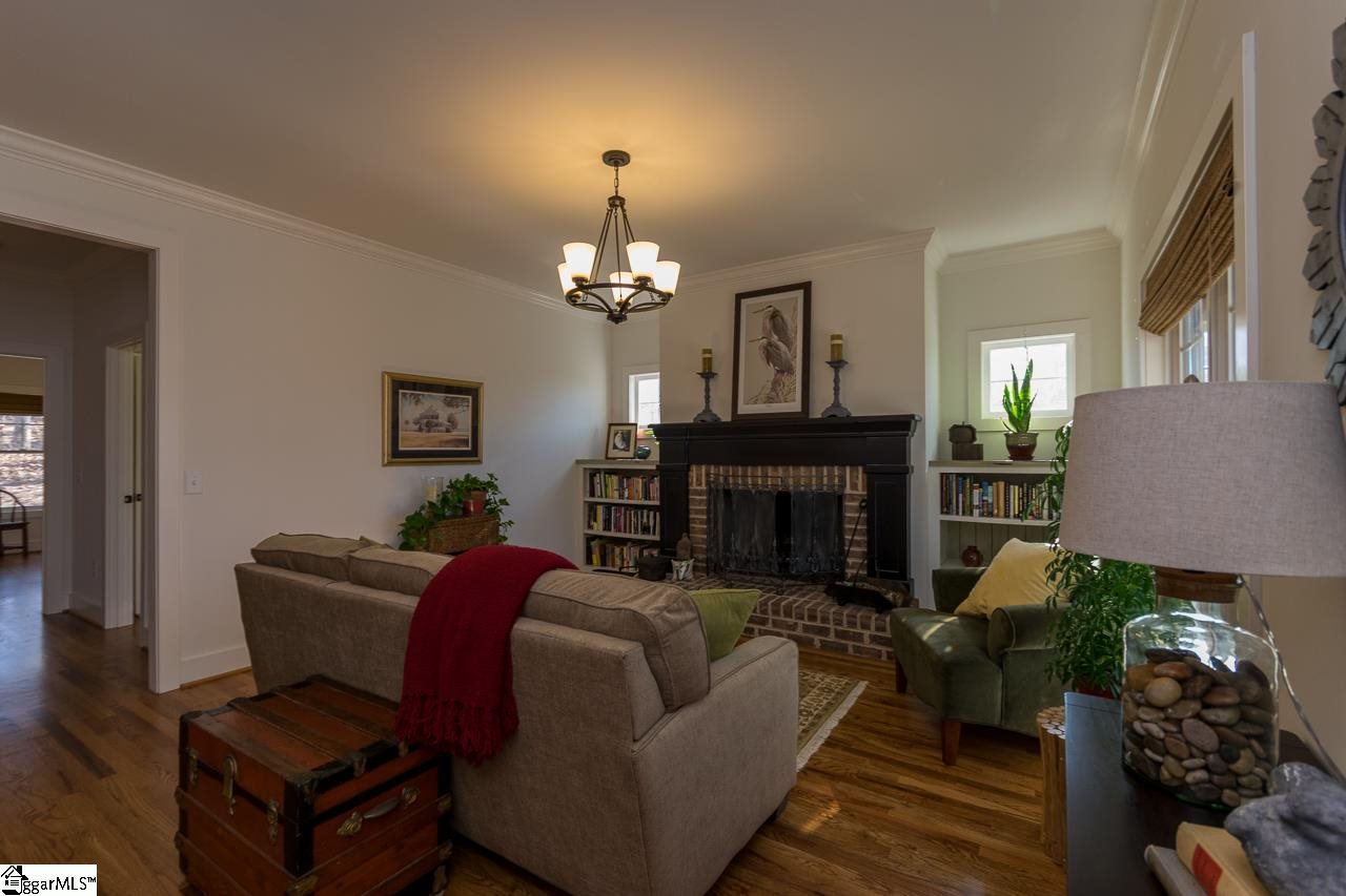 1130 Altamont Road Greenville, SC 29609 - Photo 3 of 36
