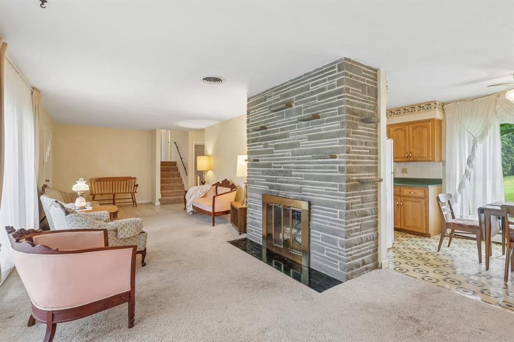 525 North Ben Franklin Road Indiana, PA 15701 - Photo 2 of 9 Gallery Image 2