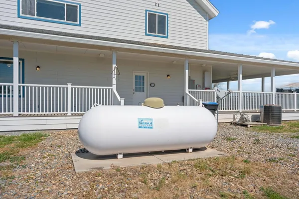 $999,000 | 22581 Road 20, Chowchilla, CA 93610